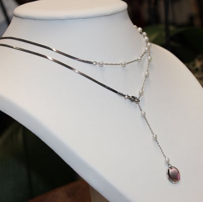 Collier Y double en acier avec perles