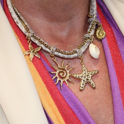Collier breloques &quot;Coquillages&quot; en acier doré
