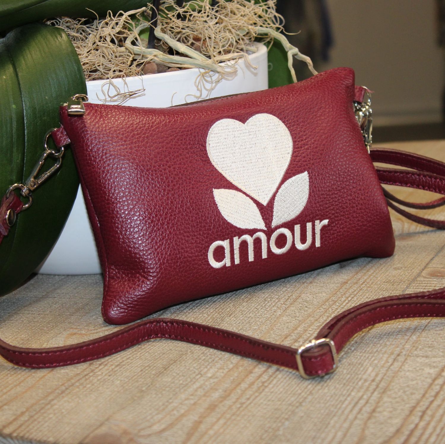 Pochette à bandoulière en cuir