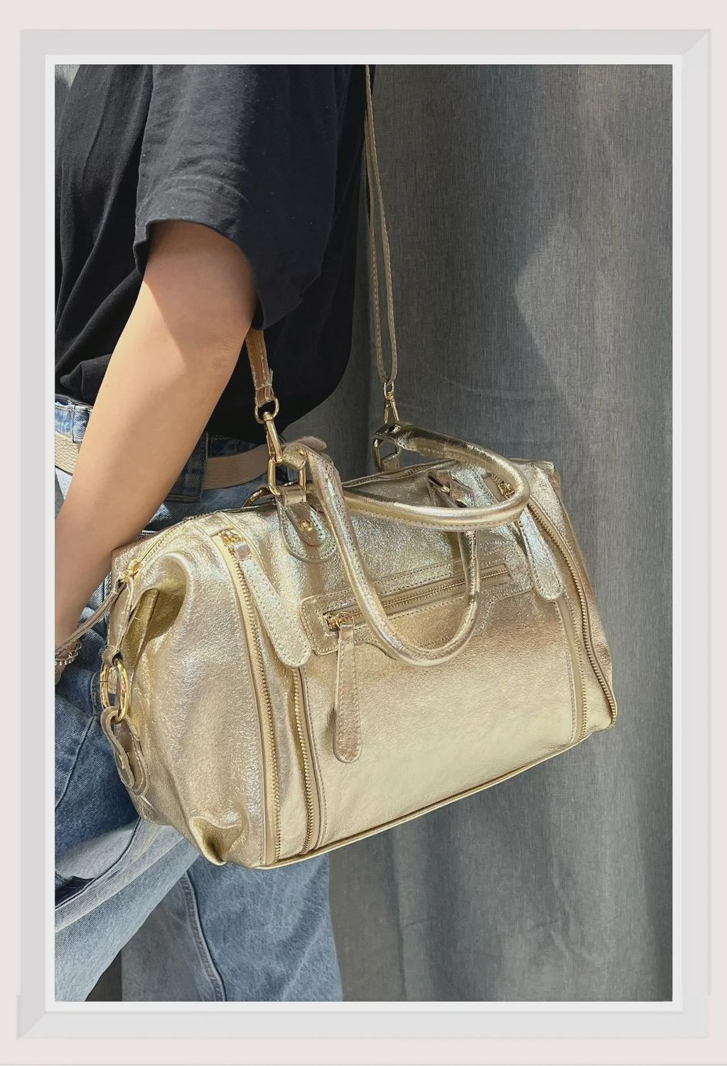 Sac à main en cuir irisé doré