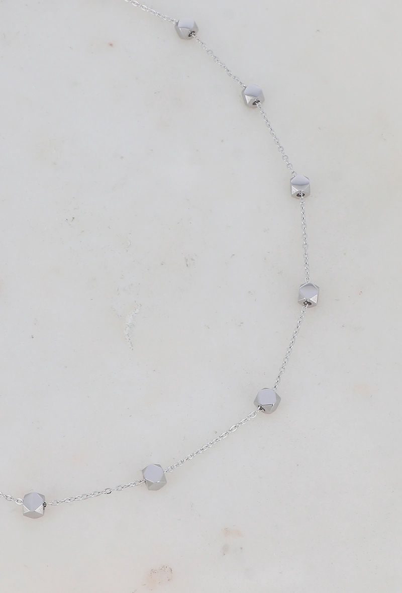 Collier en acier à pampilles cubiques