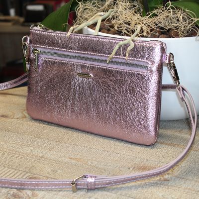 Sac pochette bandoulière métallisé rose