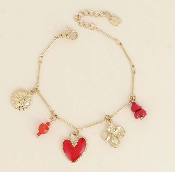 Bracelet en acier doré à breloques avec détails rouges