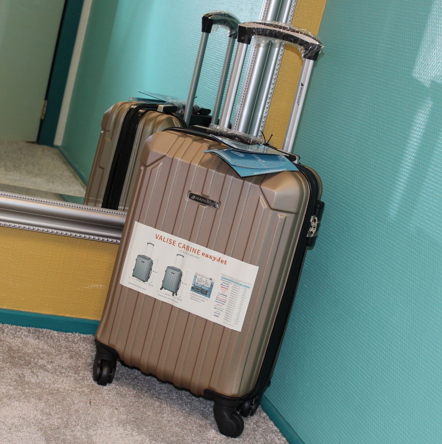 Petite valise en ABS champagne