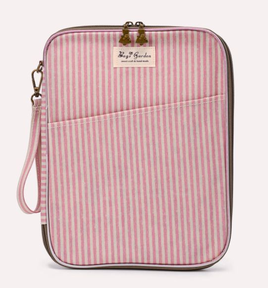 Pochette tablette matelassé textile ligné rose