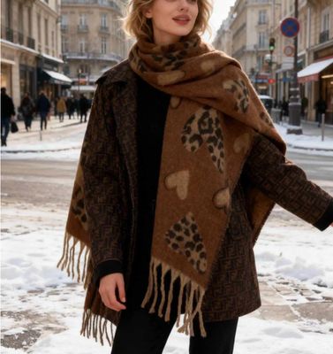 Grande écharpe douce à imprimés léopard &amp; cœur - Camel