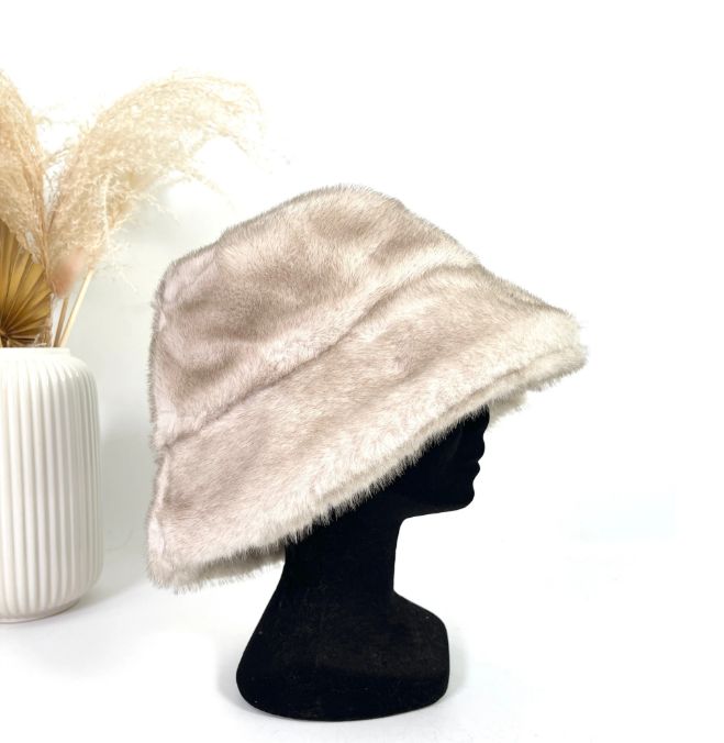 Bob en fourrure synthétique - Beige