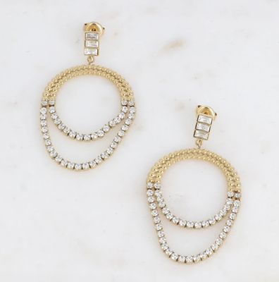 Boucles pendantes en acier doré avec cristaux et chaînes rivières