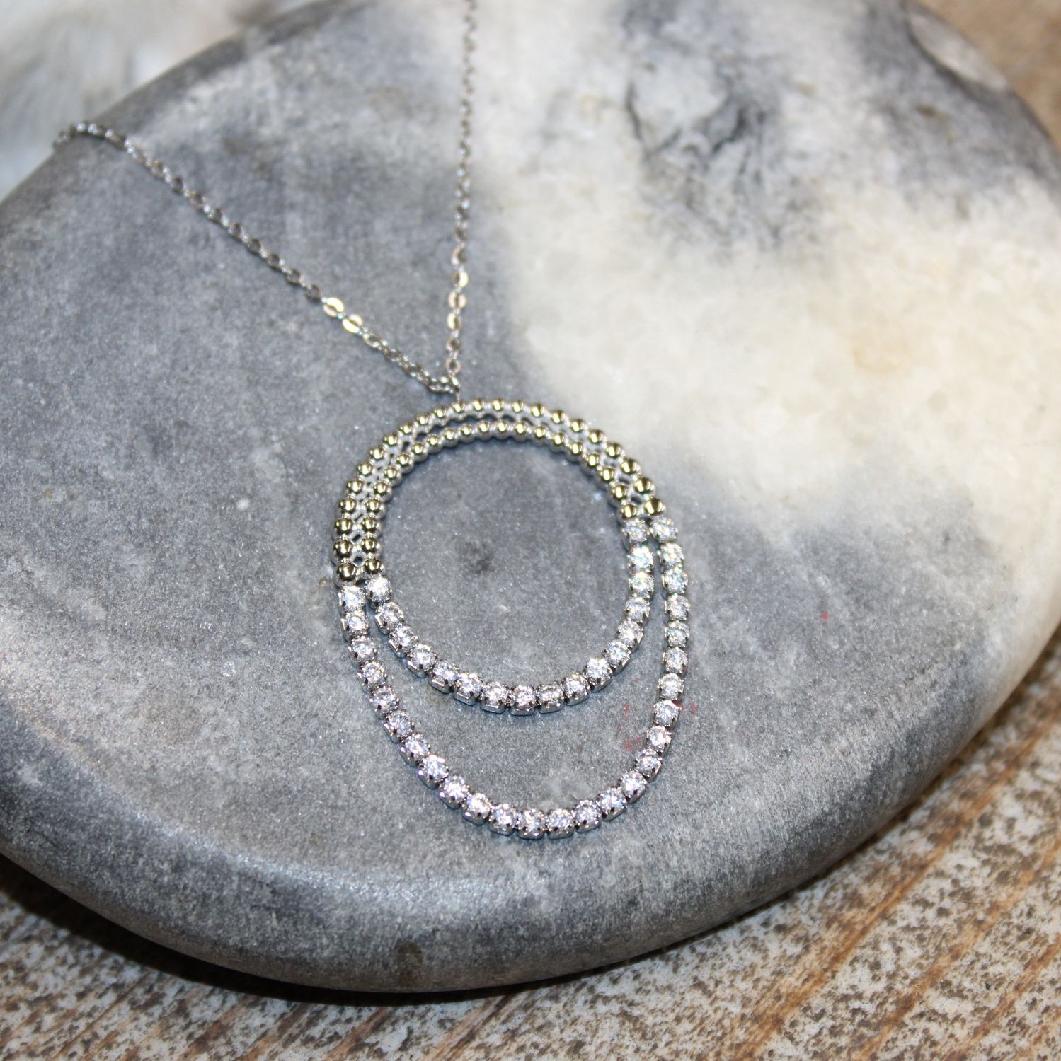 Sautoir en acier avec pendentif de 2 chaînes rivières pendantes