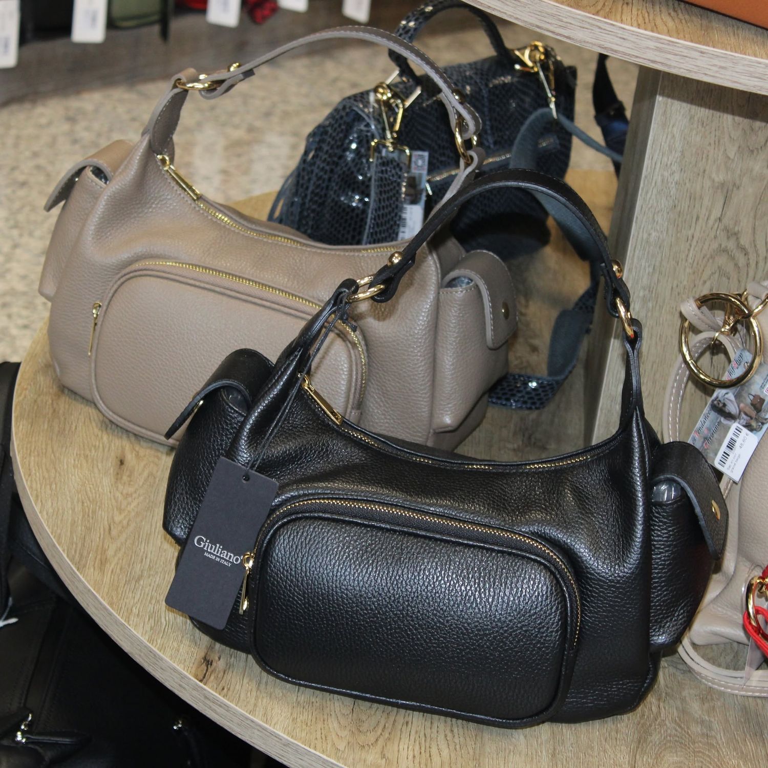 Sac multipoches en cuir noir