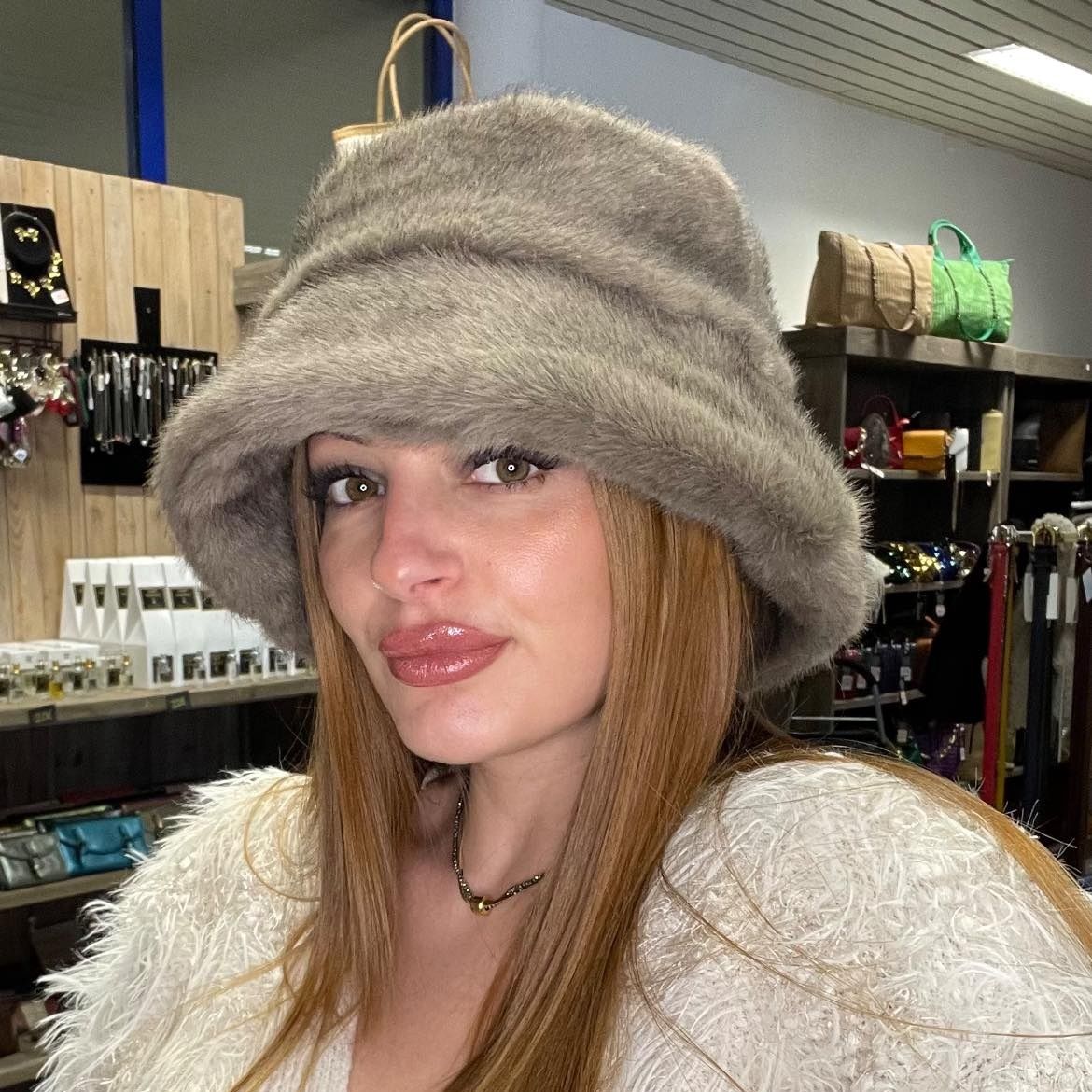 Bob en fourrure synthétique - Taupe