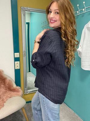 Chemise boutonnée, à fines rayures, 100% lin - Marine