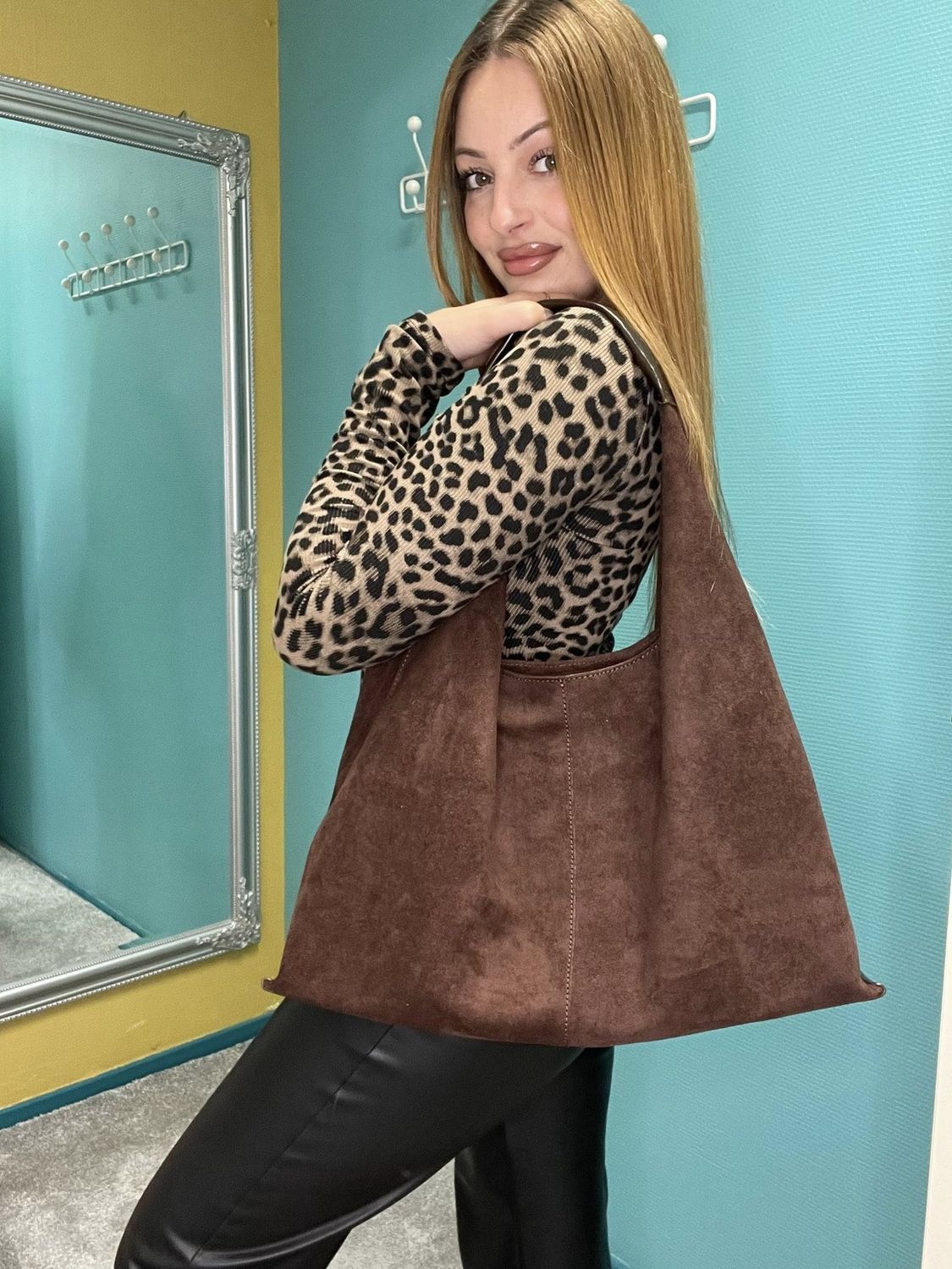 Sac épaule souple avec pochette assortie - Marron Foncé