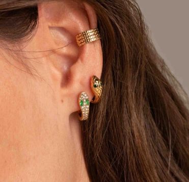Boucles serpent en acier doré et oxydes de zirconium