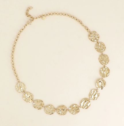 Collier à pièces martelées en acier doré