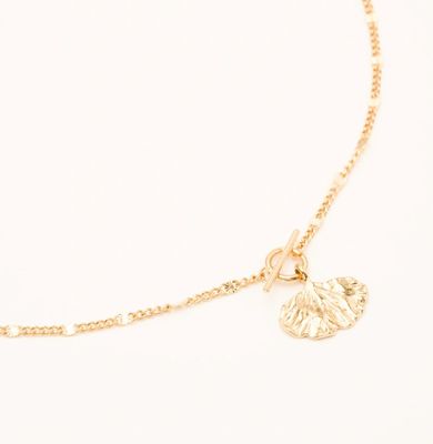 Chaine fine avec feuille de Ginko en acier doré