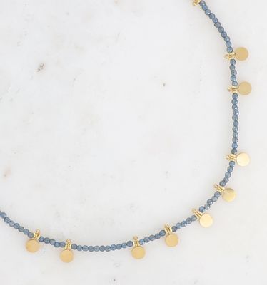 Ras de cou sur fil avec pampilles en acier doré et perles - Bleu
