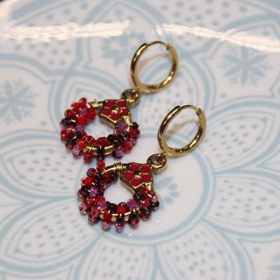 Boucles d'oreilles avec perles, étoile et émail - Rose