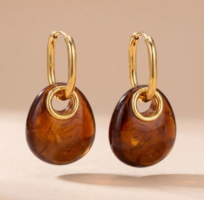 Créoles en acier avec pendentifs en résine - Or/Marron