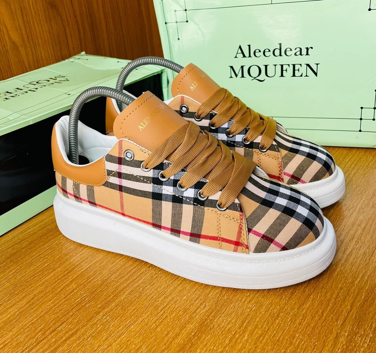 Aleedear Mcqueen