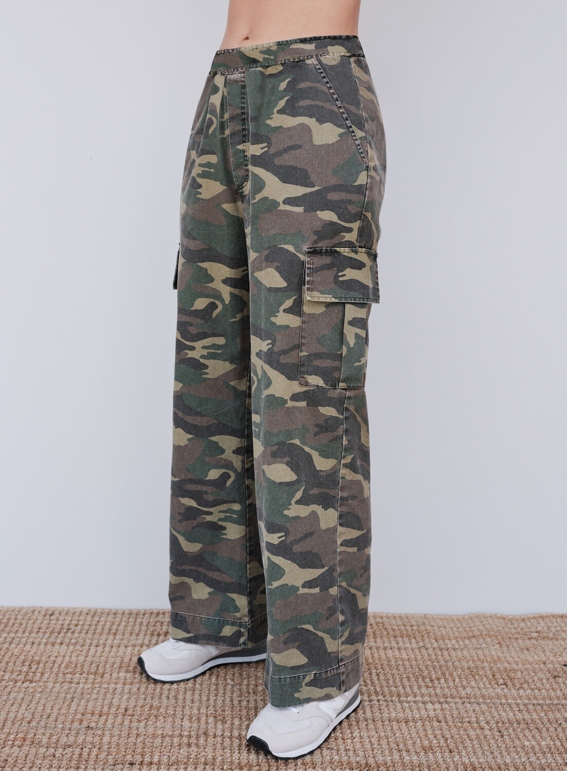 Sundry Camo Cargo Pant