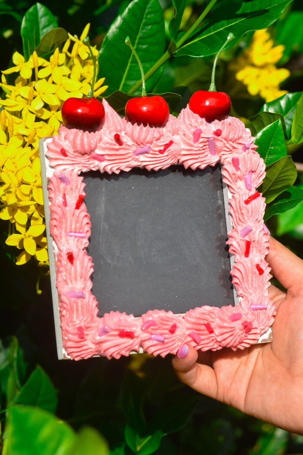 Strawberry Cake Photo Frame (4&quot;x4&quot;)