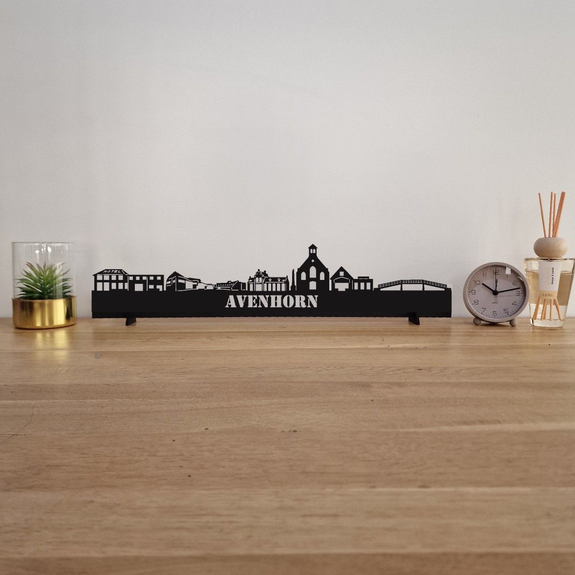 Skyline Avenhorn - 55 CM - Zwart - MDF 4 MM