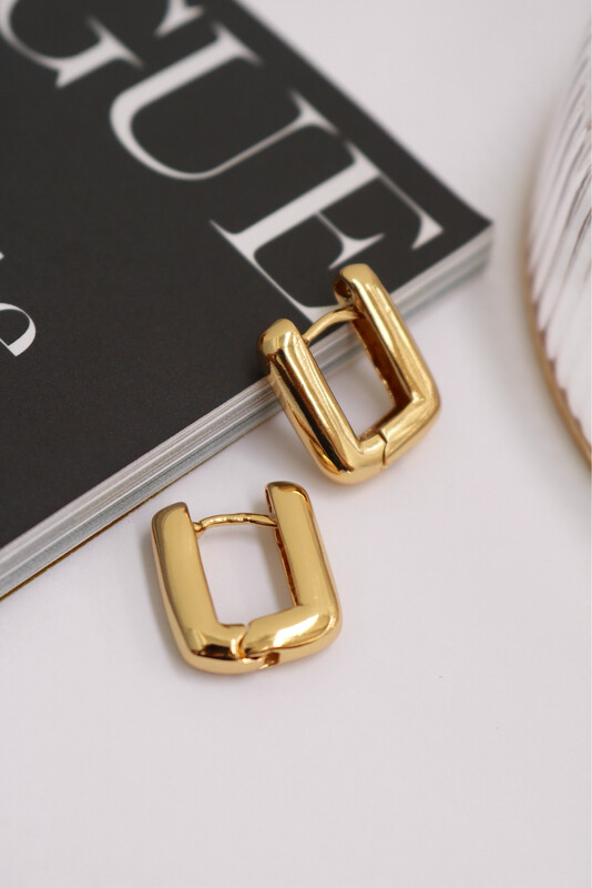 Betina Hoops
