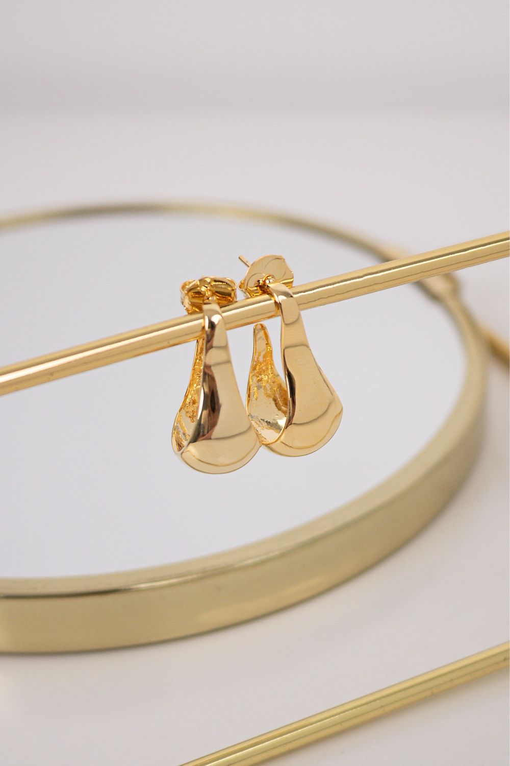 Daneka Hoops