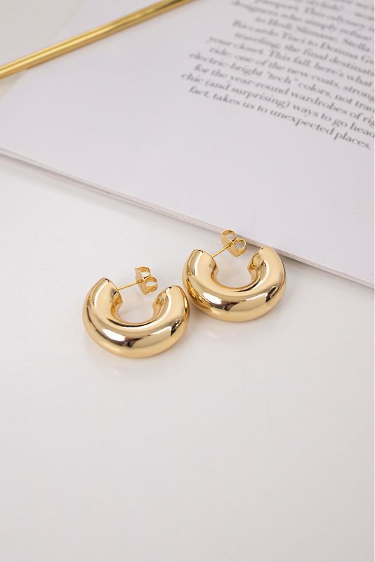 Janine Hoops