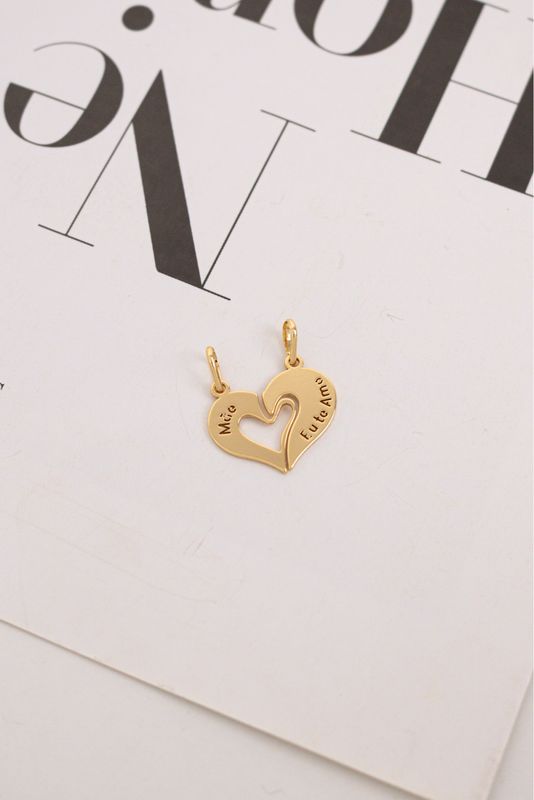 Mom Pendant