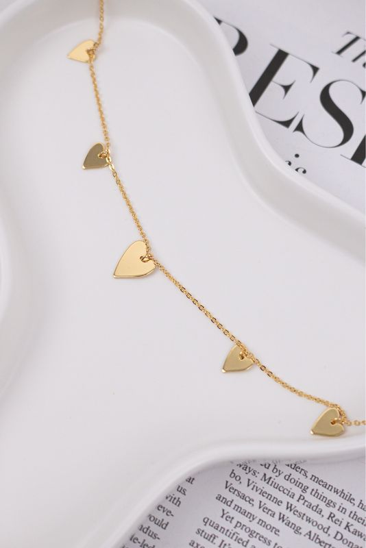 Alessandra Choker