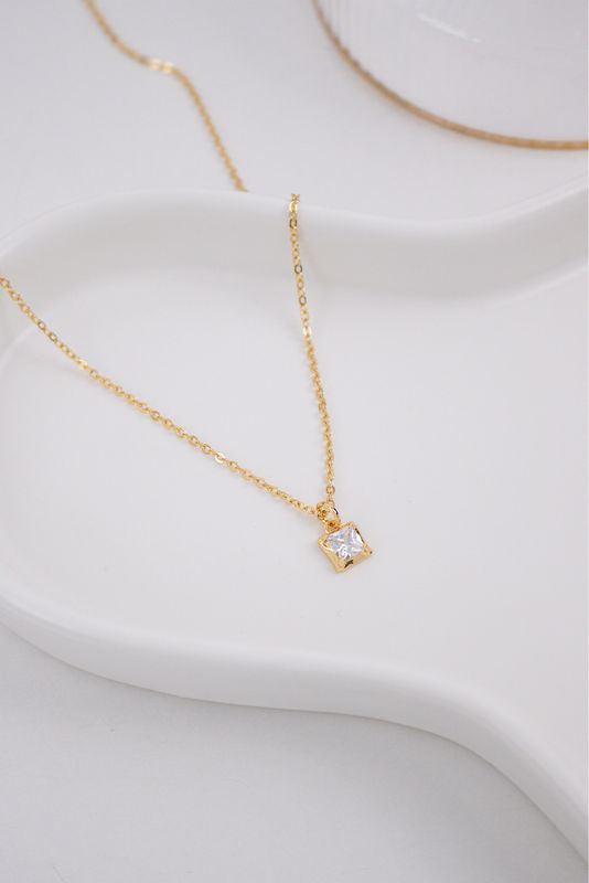 Betiana Necklace