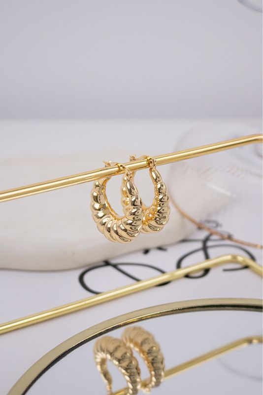Taina Hoops