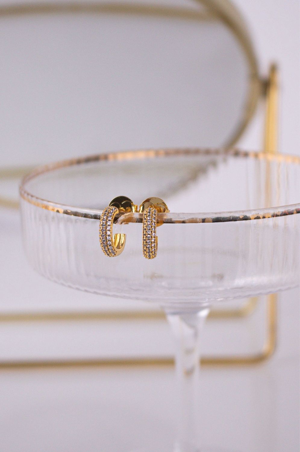 Estelle Hoops