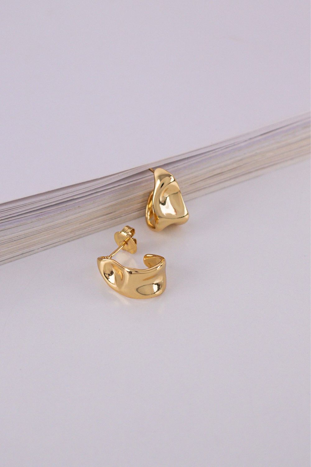 Maia Hoops