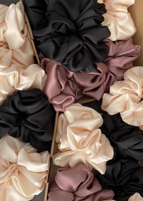 LARGE SCRUNCHIE SEWING PATTERN