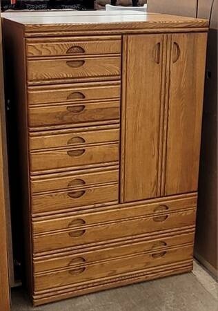 Oak Highboy Dresser**DELIVERY AVAILABLE