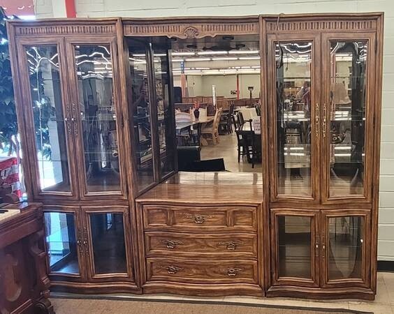 Oak China Hutch **DELIVERY AVAILABLE