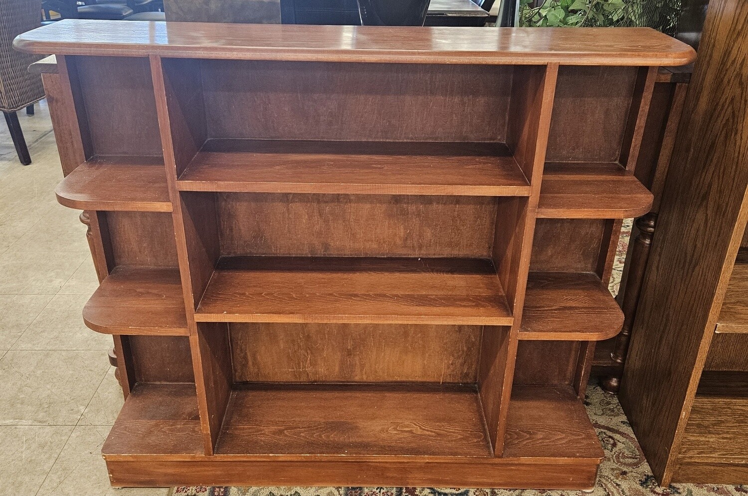 Curved Bookshelf
