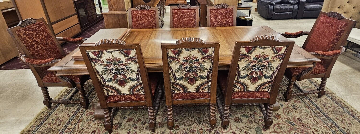 Royal Style Dining Set