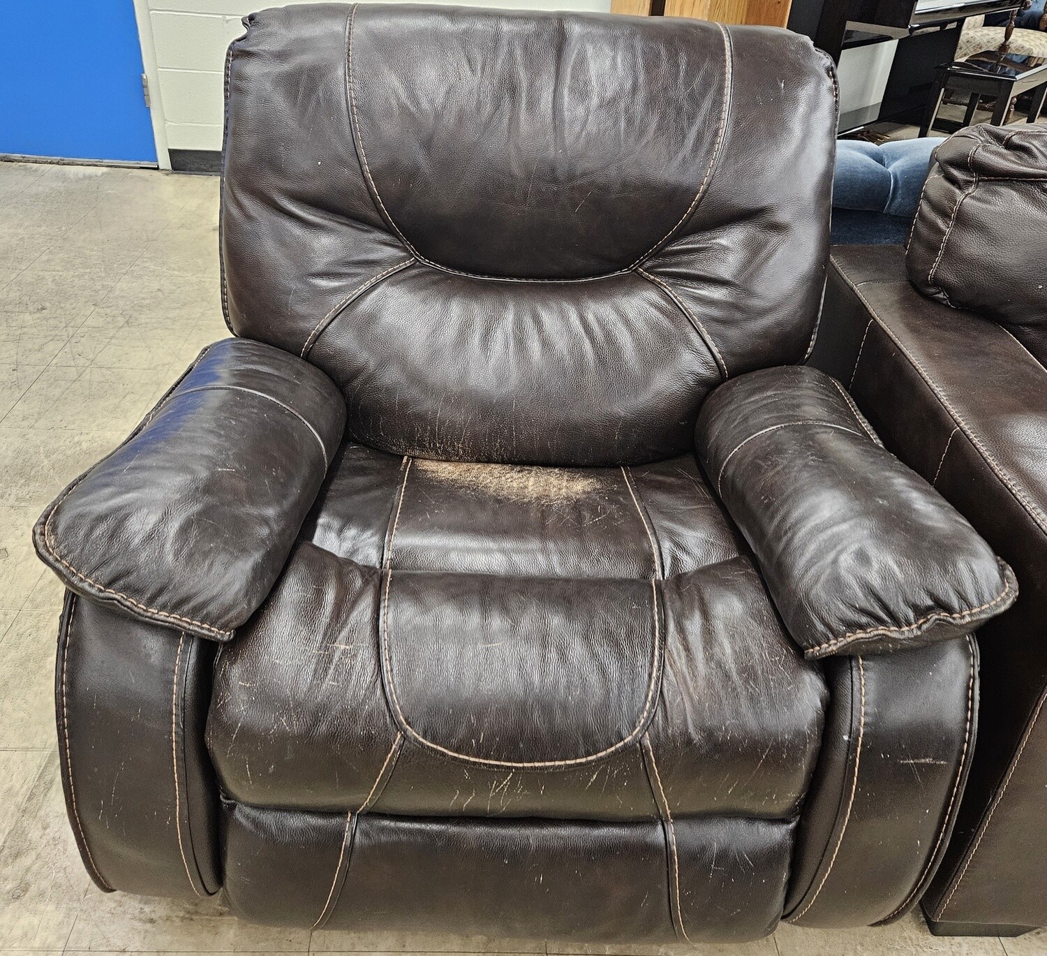 Leather oversized  Recliner
