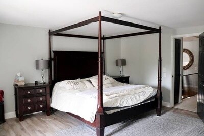 King-Size Cherry Bedroom Set
