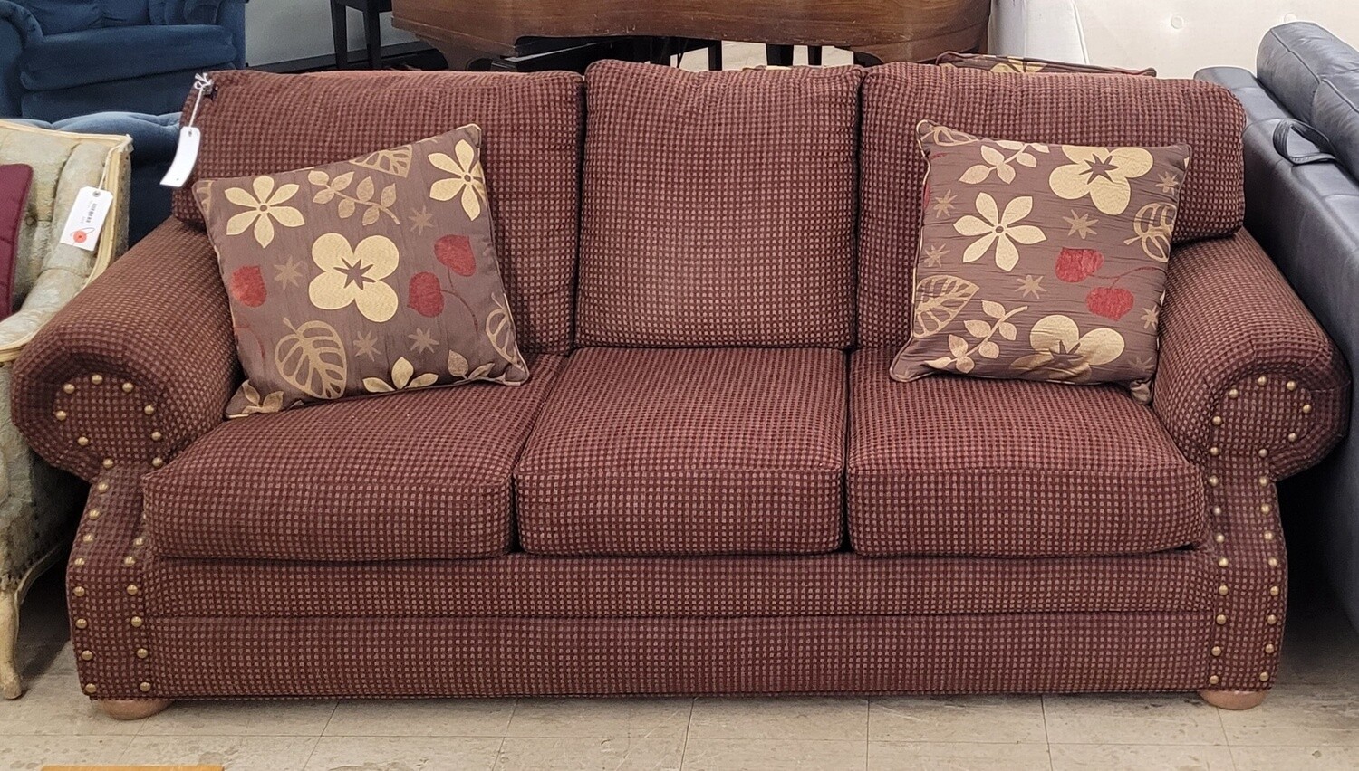 Traditional Red Ball Pen Couch