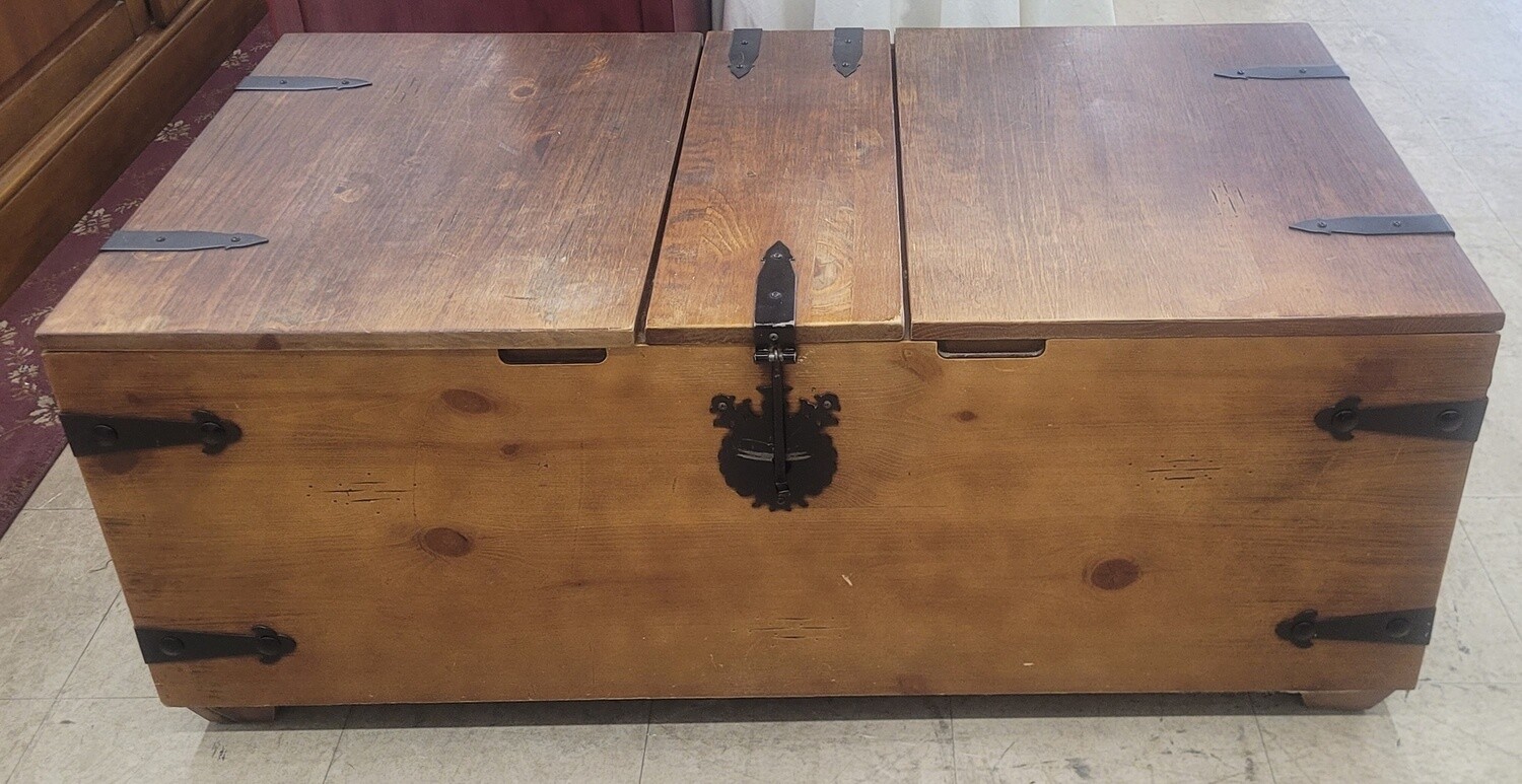 Lift Top Coffee Table..