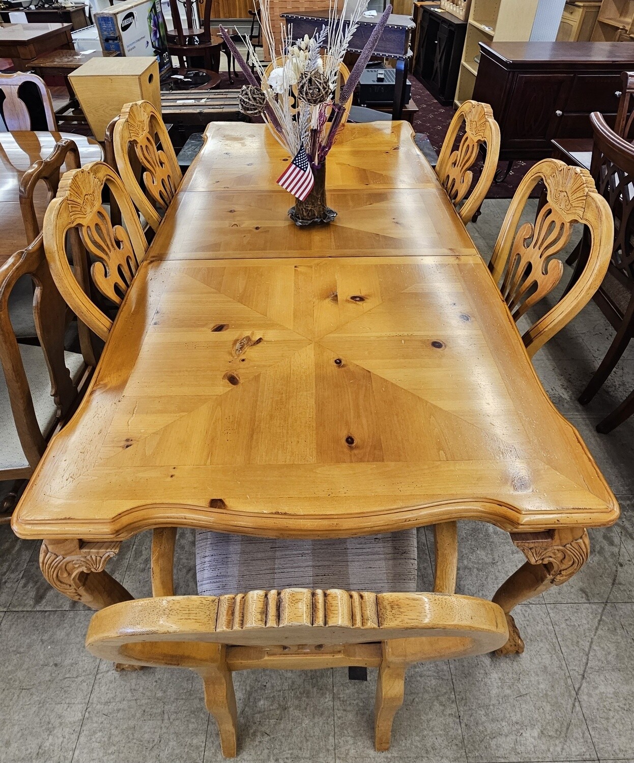 Golden Blonde Pine Dinjng Table &amp; 6 Chairs