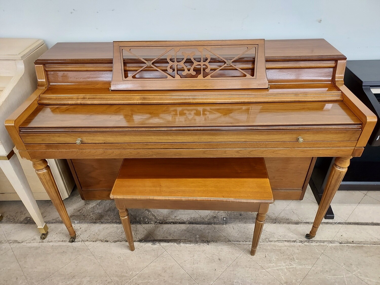 Beautiful Wurlitzer Spinet