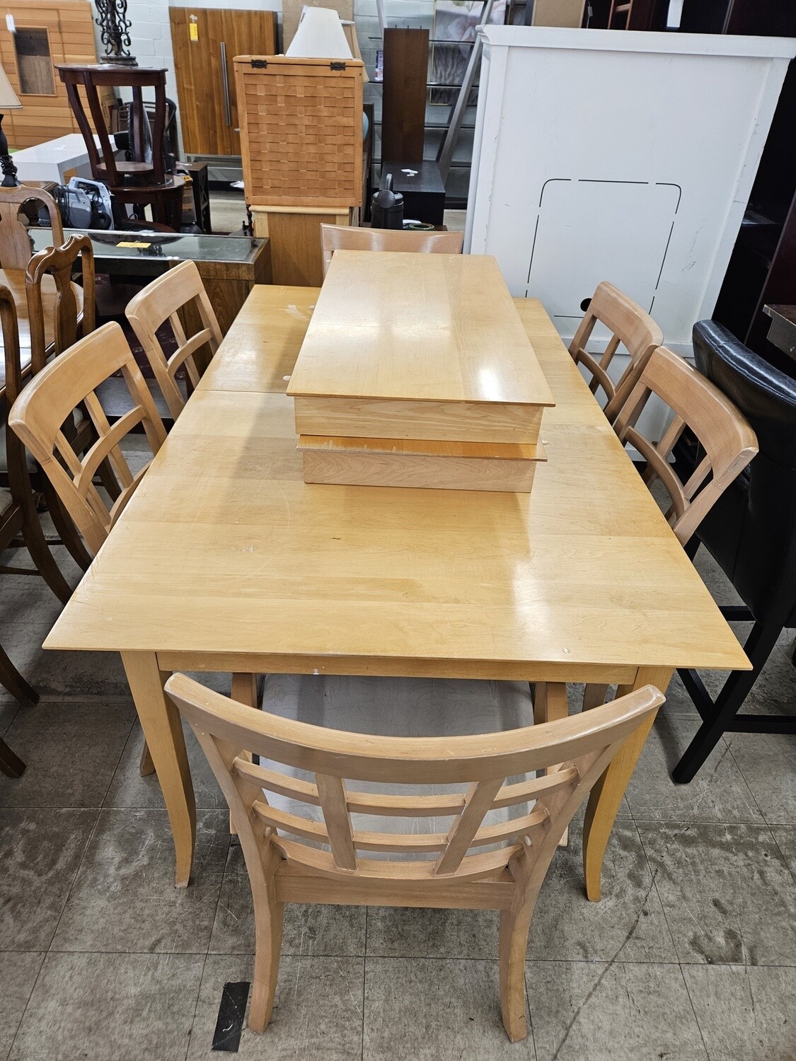 Blonde Dining Table &amp; 6 Matching chairs