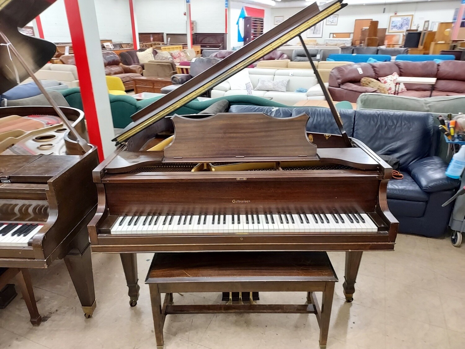 Dark Gulbransen Petite Grand Piano