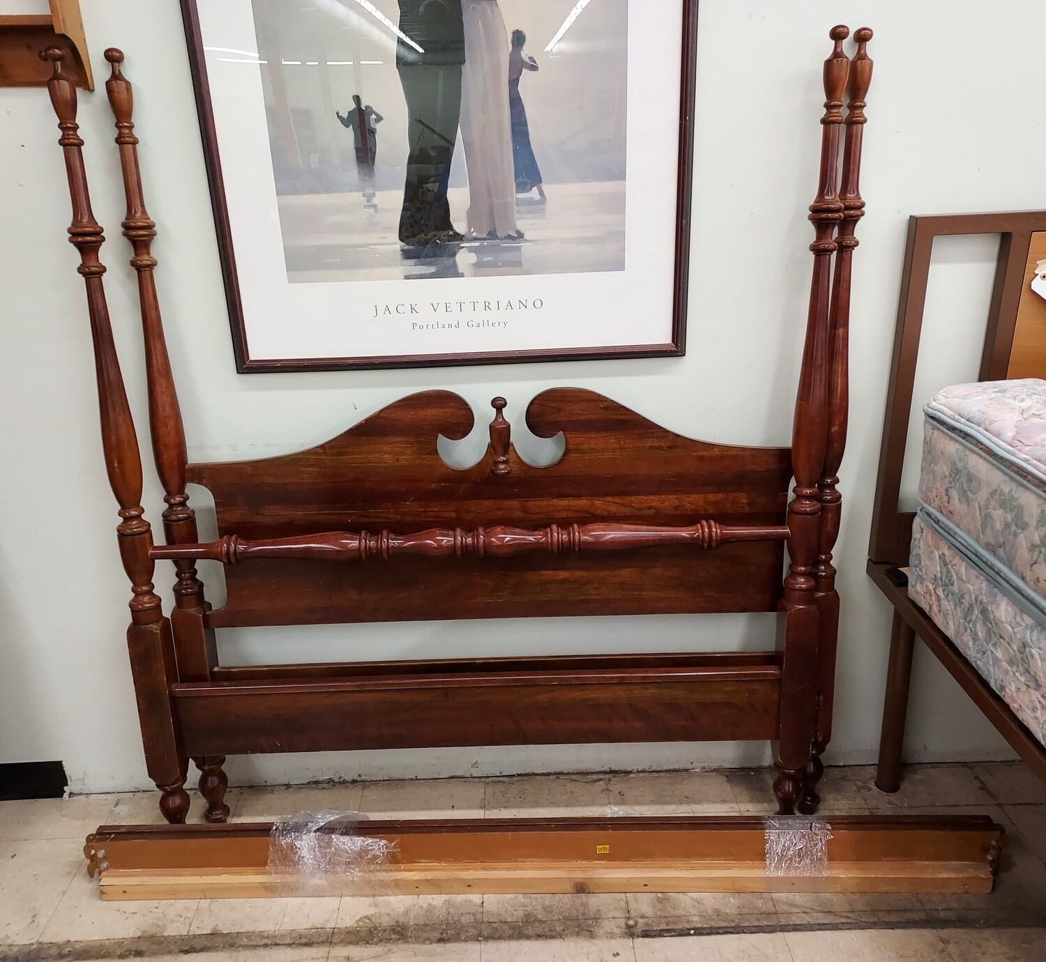 Amazing 4 Post Full Size Bed